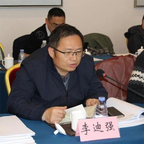 李.jpg